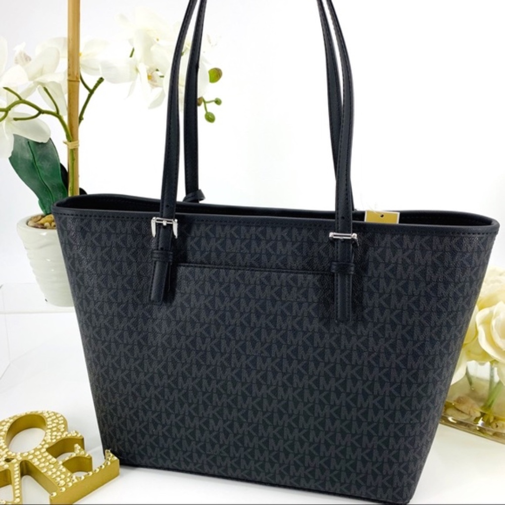 LAST DAY SALE Michael Kors London Tote & Keychain - Picture 3 of 8